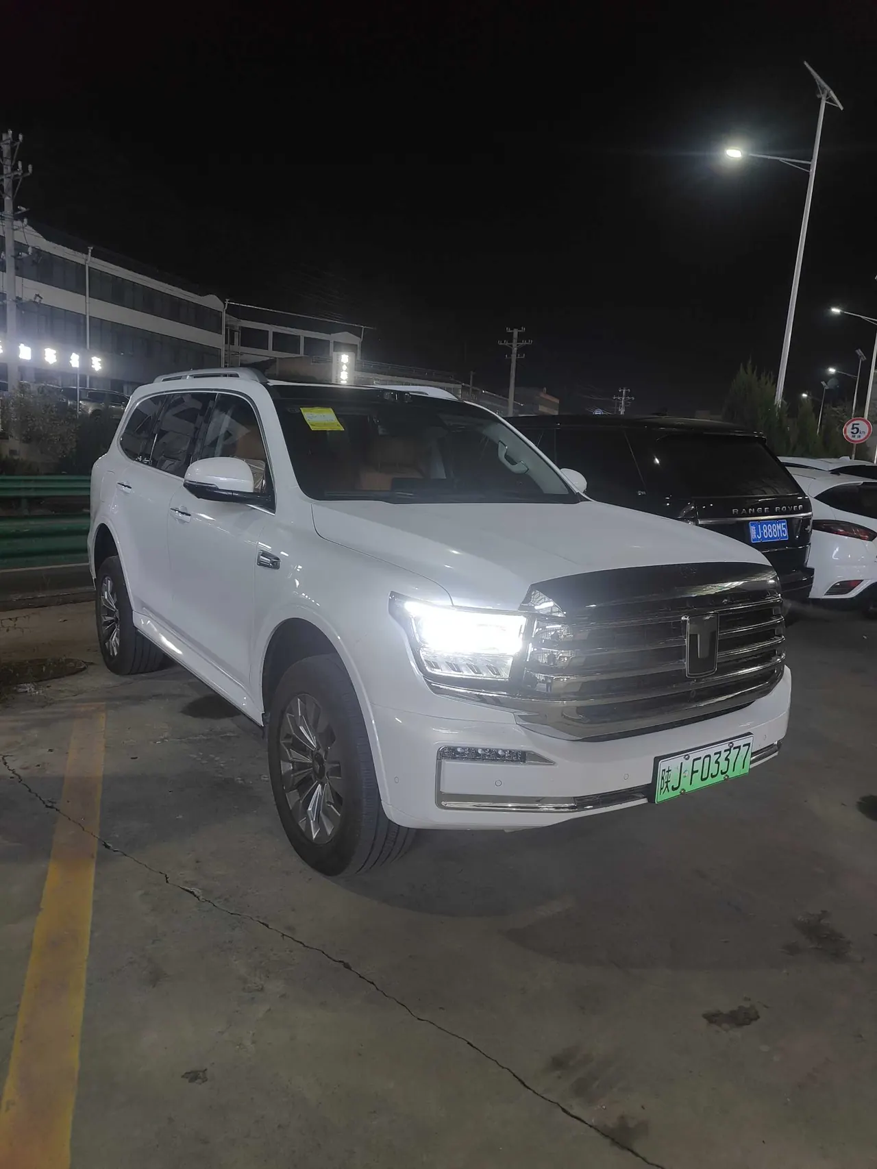 Tank 500 New Energy 2026 Model Tank 500 Hi4-T 2.0T Smart Enjoyment Version Automatic Transmission 2