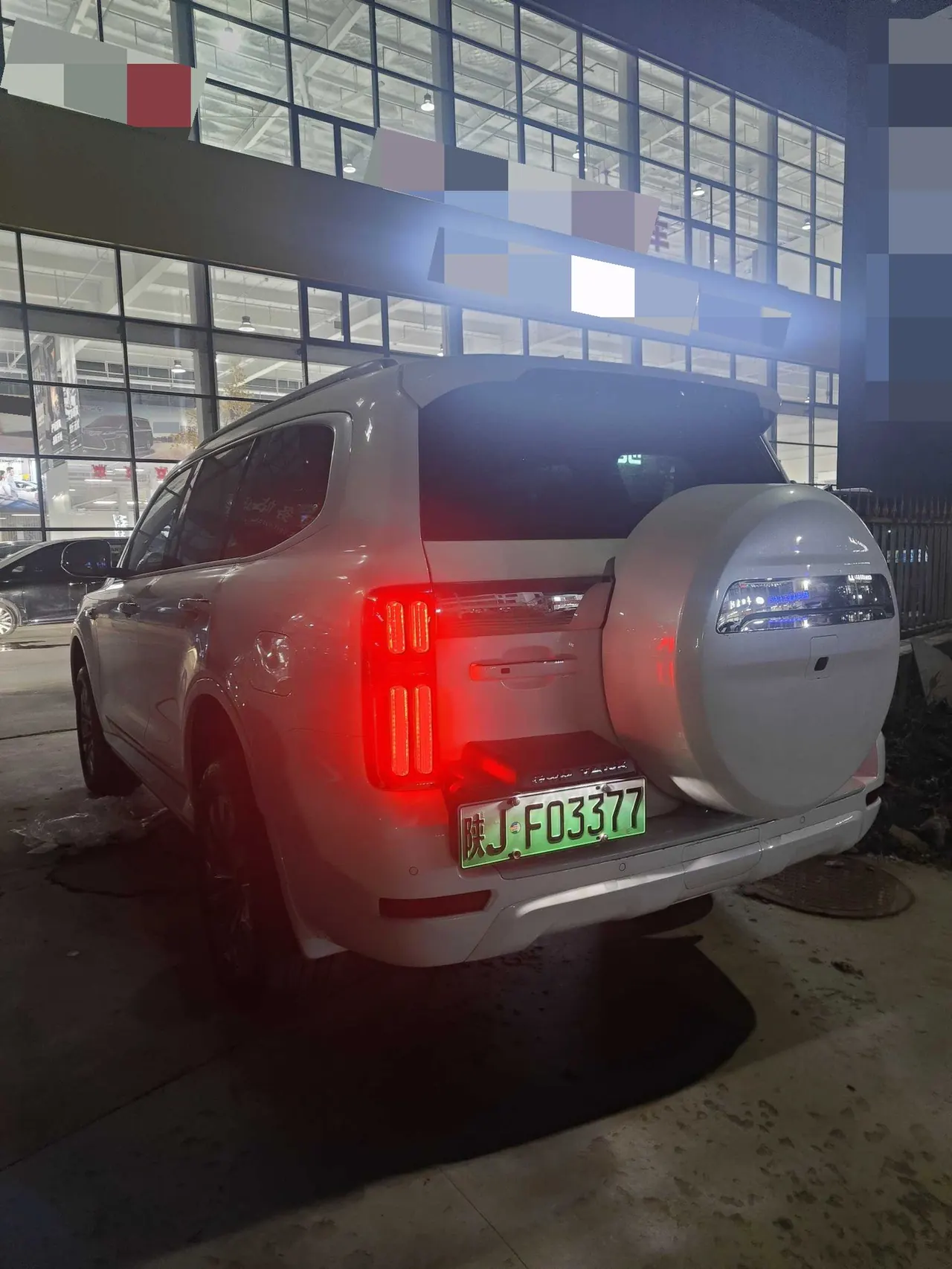 Tank 500 New Energy 2026 Model Tank 500 Hi4-T 2.0T Smart Enjoyment Version Automatic Transmission 3