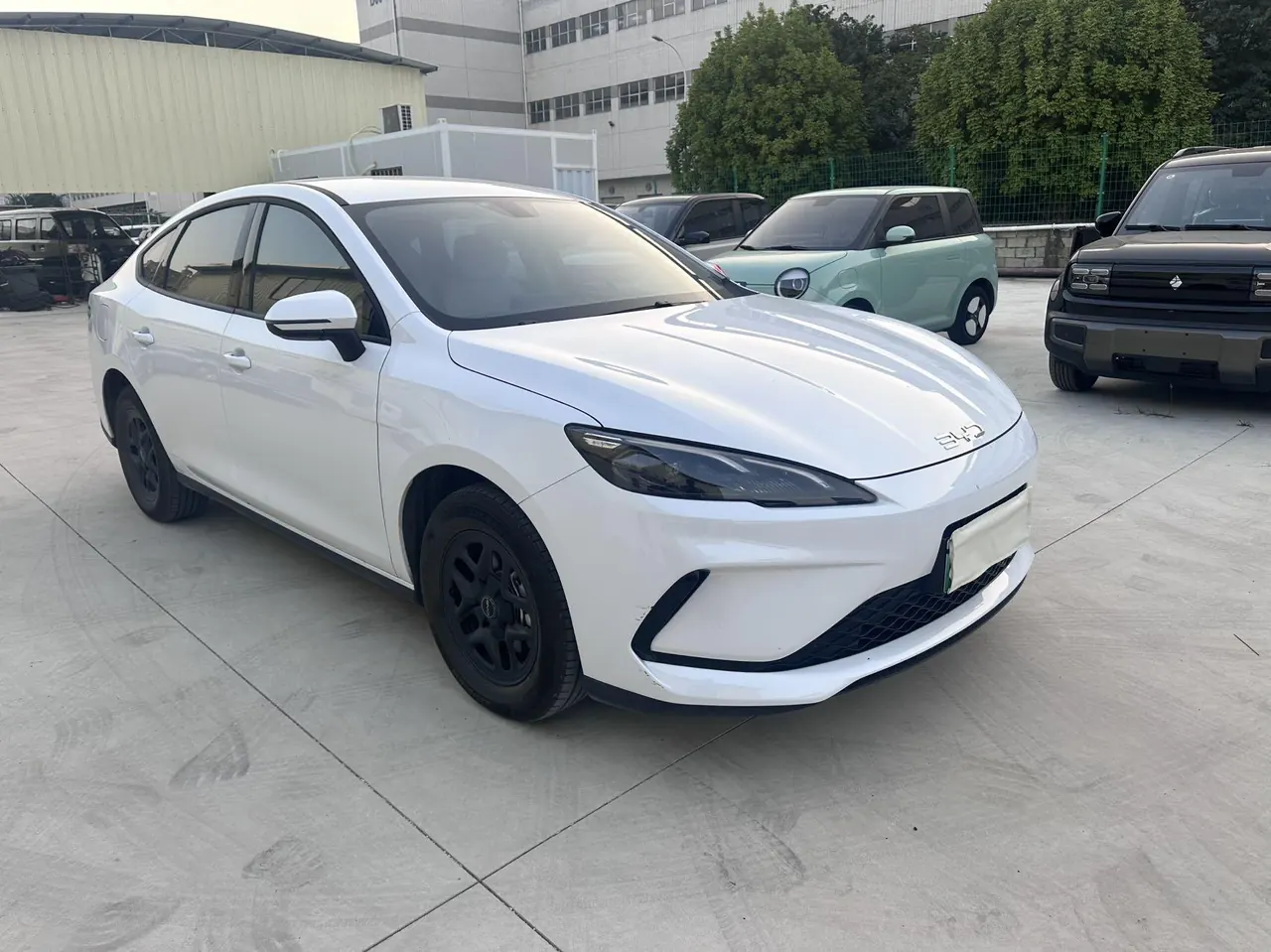 BYD 2026 seals 05 DM-i 1.5 stepless 128KM luxury automatic gear 3