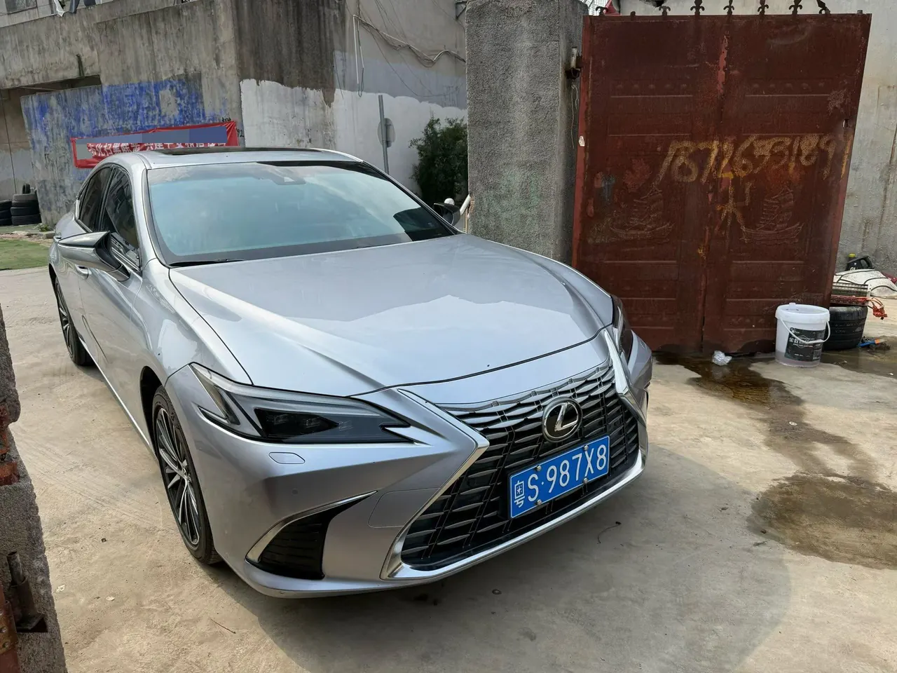 Lexus ES (Imported) 2025 ES300h 2.5 Stepless Premium Edition Automatic Gear 5