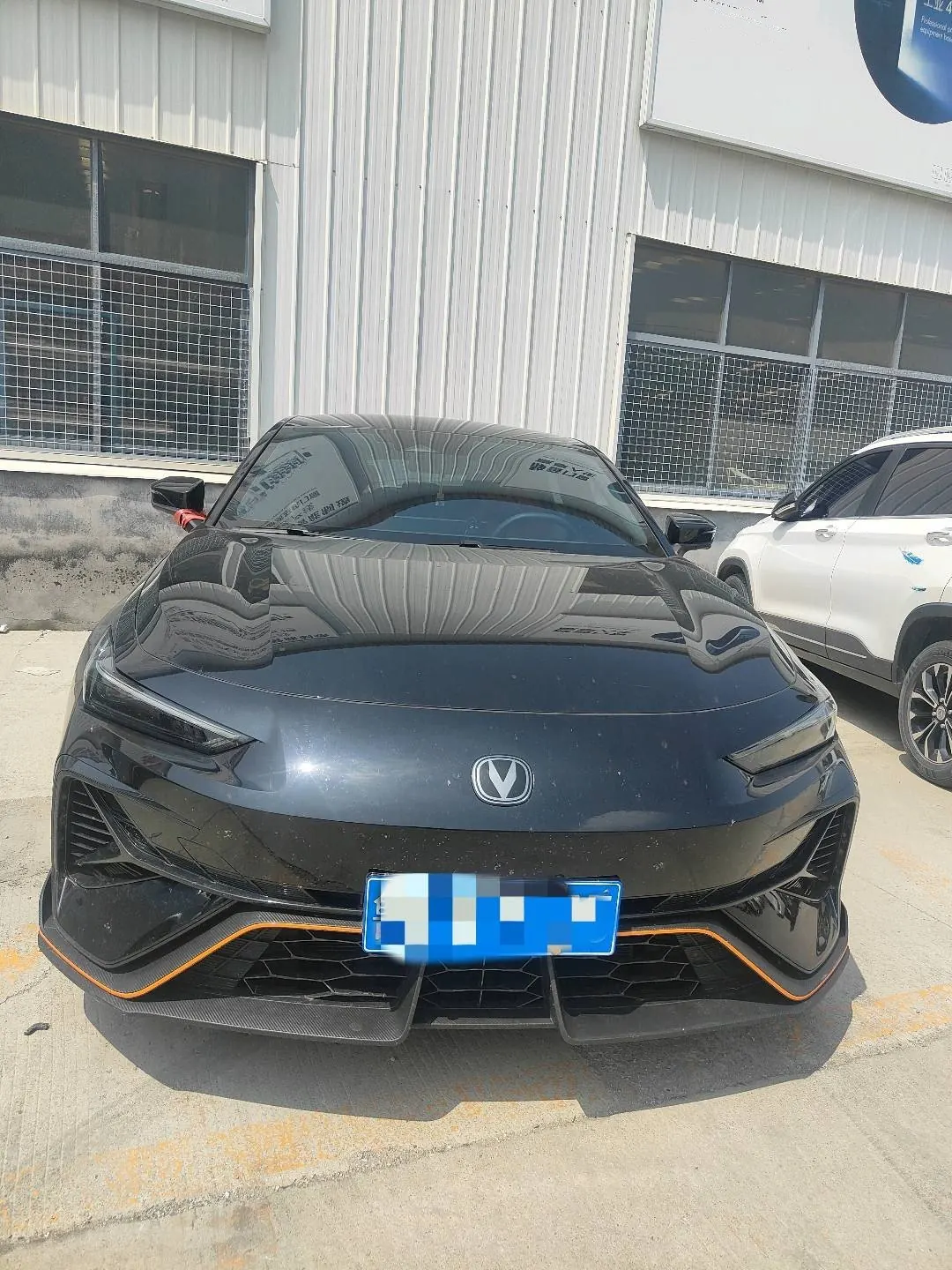 ChangAn 2025 UNI-V 1.5T 500Bar distinguished automatic gear 3
