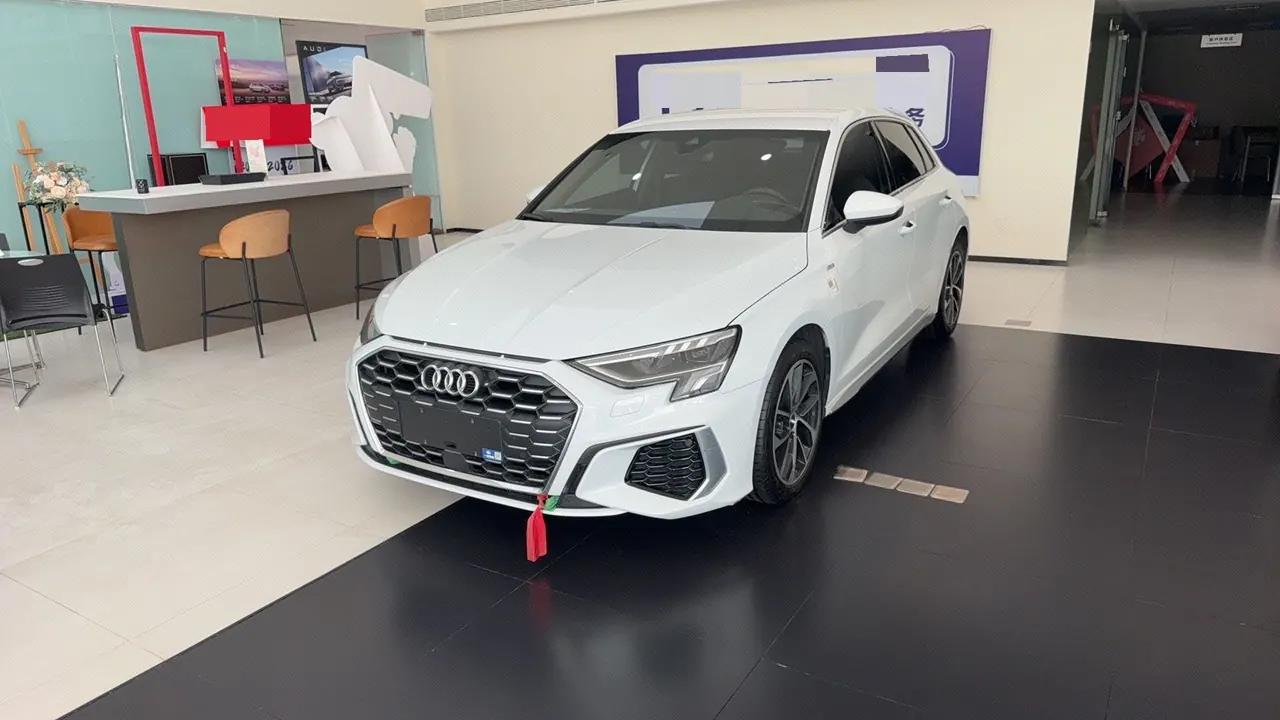 Open image lightbox: Audi 2021 A3 Sportback 1.4TFSI 35TFSI Aggressive Sports Automatic