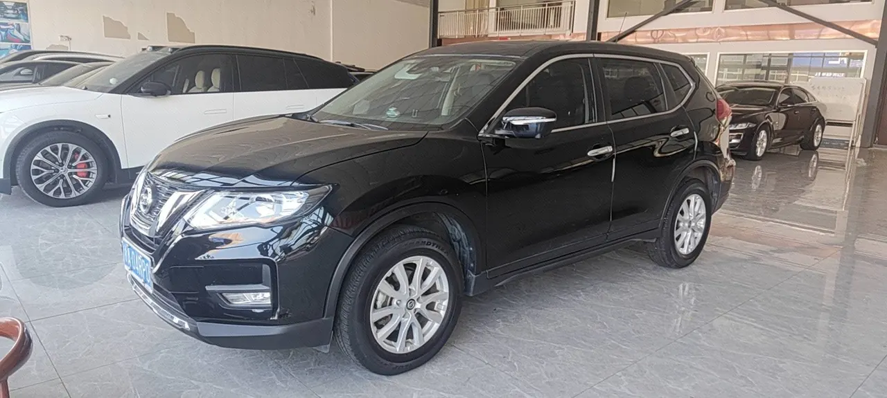 Открыть галерею: Nissan 2021 Qijun 2.0 stepless XL Premium two-wheel drive Zhilian exclusive version of automatic gear