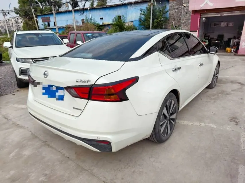 Nissan 2021 Teana 2.0 Stepless XL Comfort Edition Automatic Gear 2