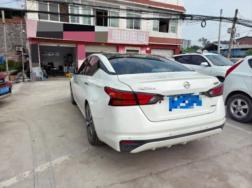 Nissan 2021 Teana 2.0 Stepless XL Comfort Edition Automatic Gear 3
