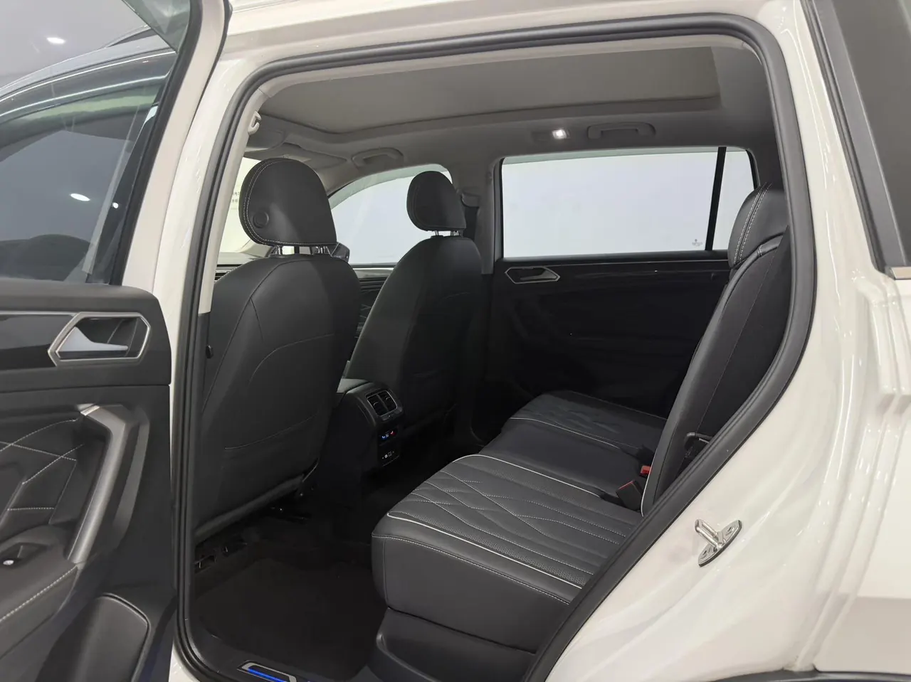 Volkswagen Tiguan L New Energy 2022 Tiguan L PHEV 1.4T 430 Premium Edition Automatic Gear 6