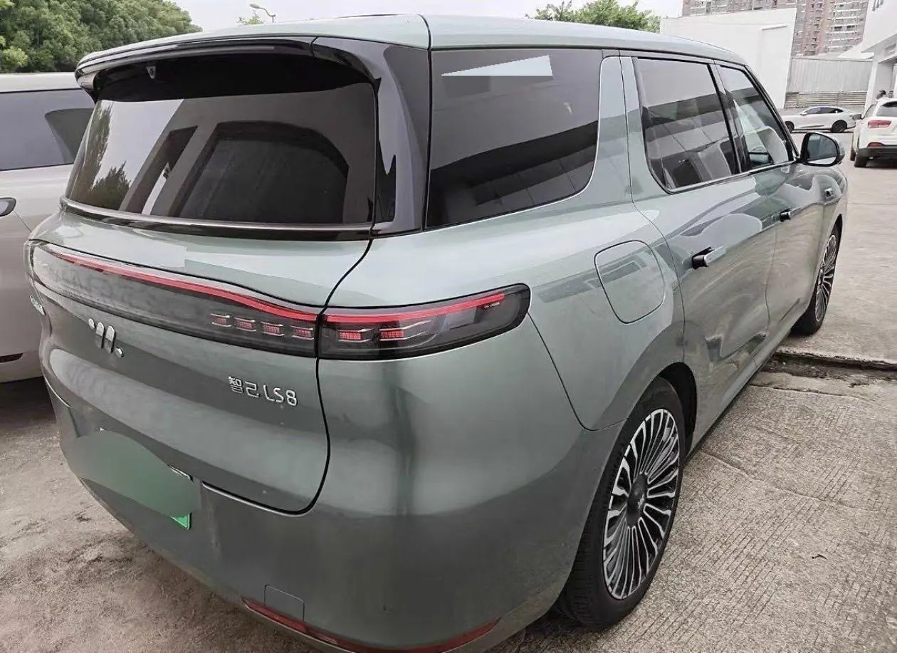 IM 2026 IM LS8 66 Ultra Luxury Six-seat Automatic Gear 2