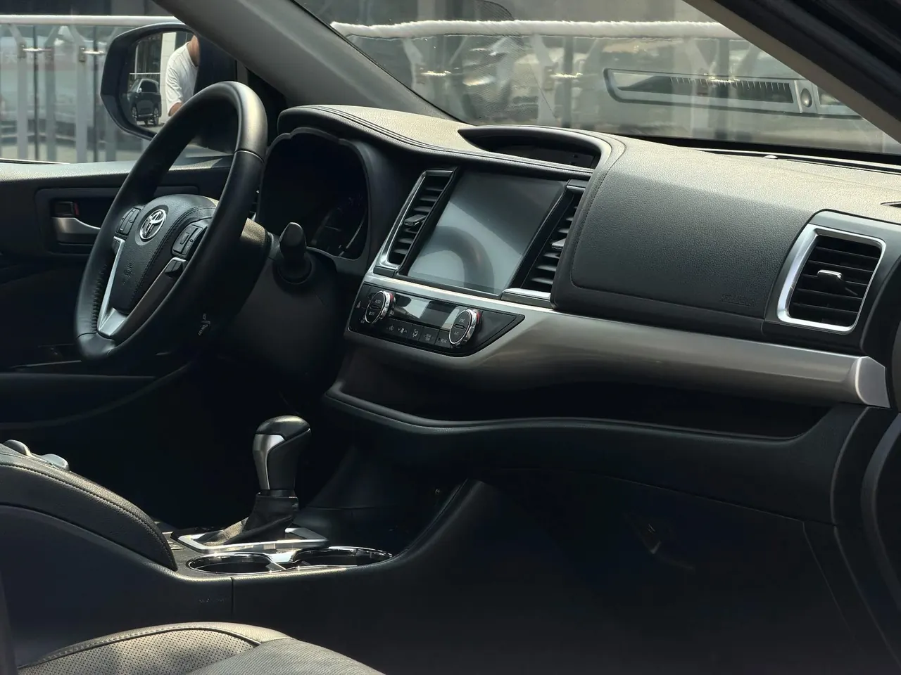 Toyota 2021 Highlander 2.0T 4-wheel drive deluxe 7-seat automatic gear 7