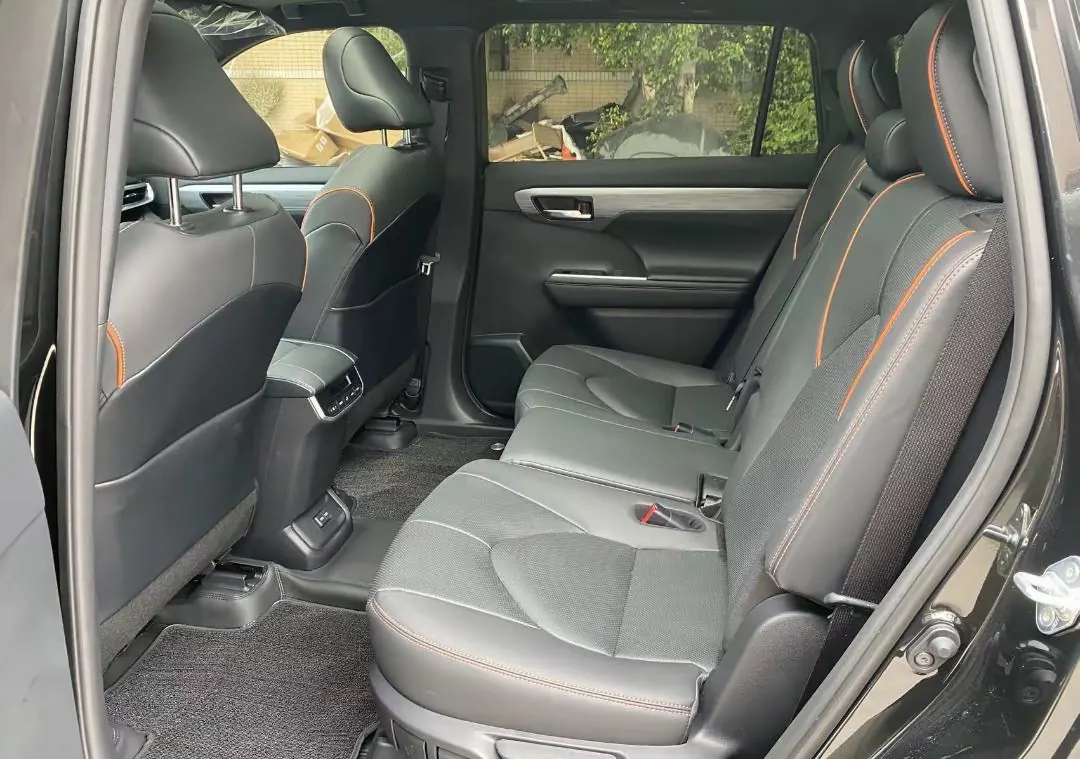 Toyota 2026 Crown Land Release 2.0T Four-wheel Drive Auto Gear 5