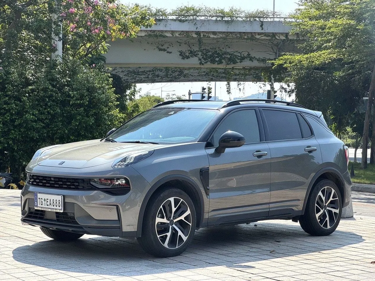 LYNK&amp;CO 2021 LYNK&amp;CO 01 2.0TD four-wheel drive Halo automatic gear - View 1
