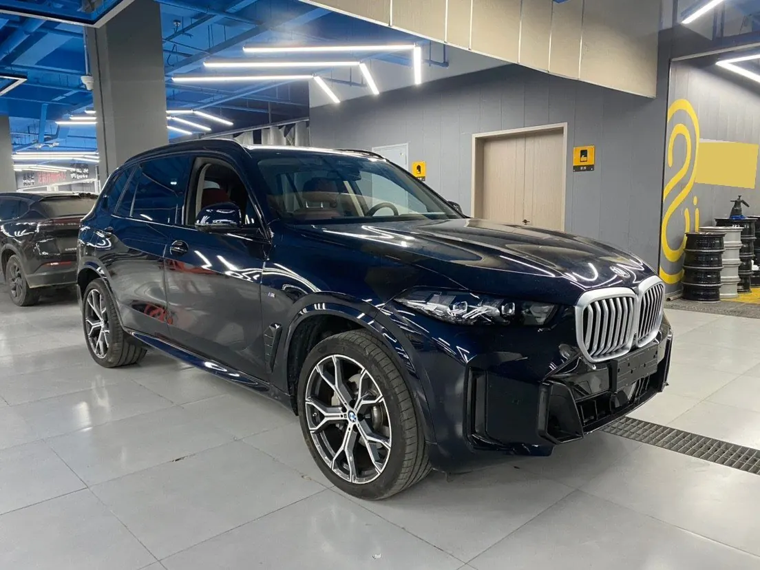 BMW 2026 X5 xDrive30Li 48V 2.0T exclusive m sports obsidian night suit automatic gear 7
