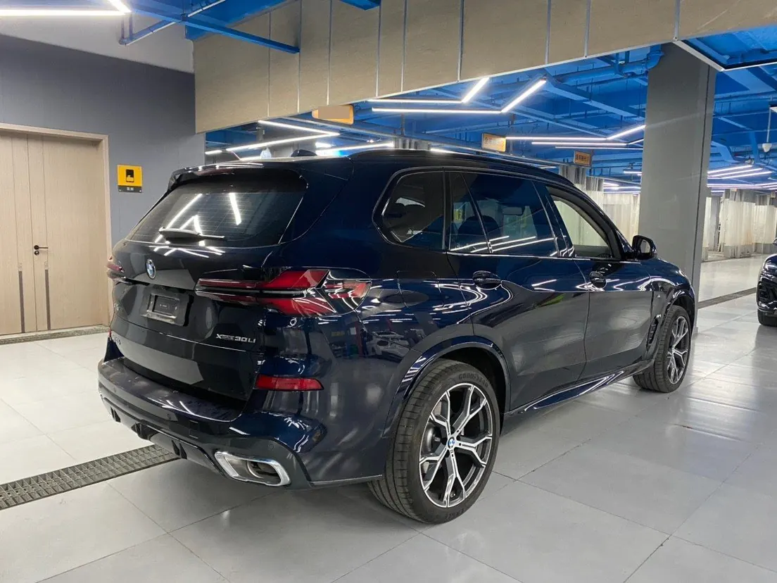 BMW 2026 X5 xDrive30Li 48V 2.0T exclusive m sports obsidian night suit automatic gear 8