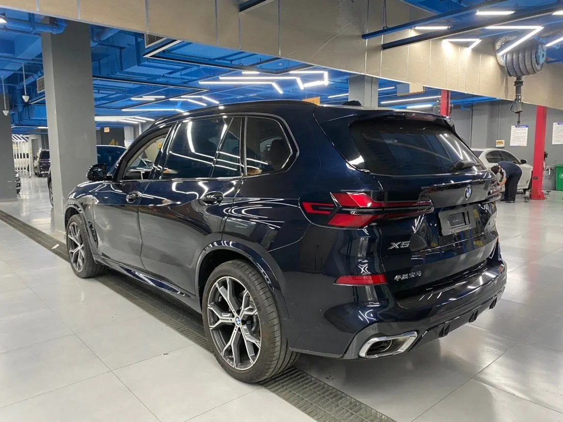 BMW 2026 X5 xDrive30Li 48V 2.0T exclusive m sports obsidian night suit automatic gear 9