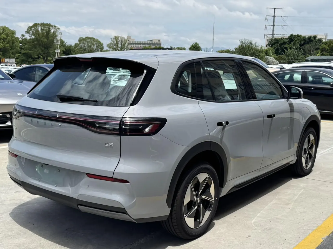 Geely Galaxy 2026 E 5 530km sailing version of automatic gear 9