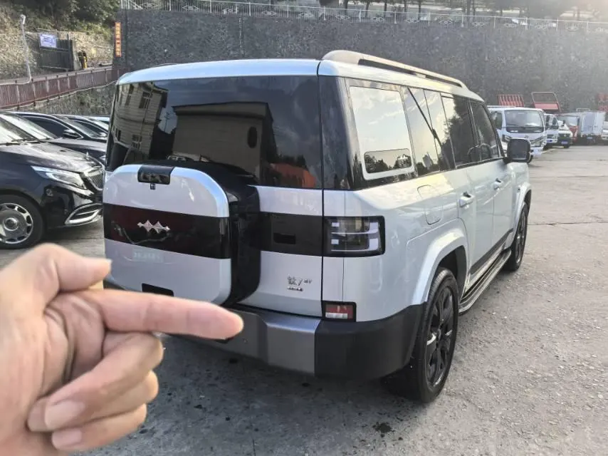 FangChengBao 2026 titanium 7 EV 675KM four-wheel drive flash version automatic gear 3