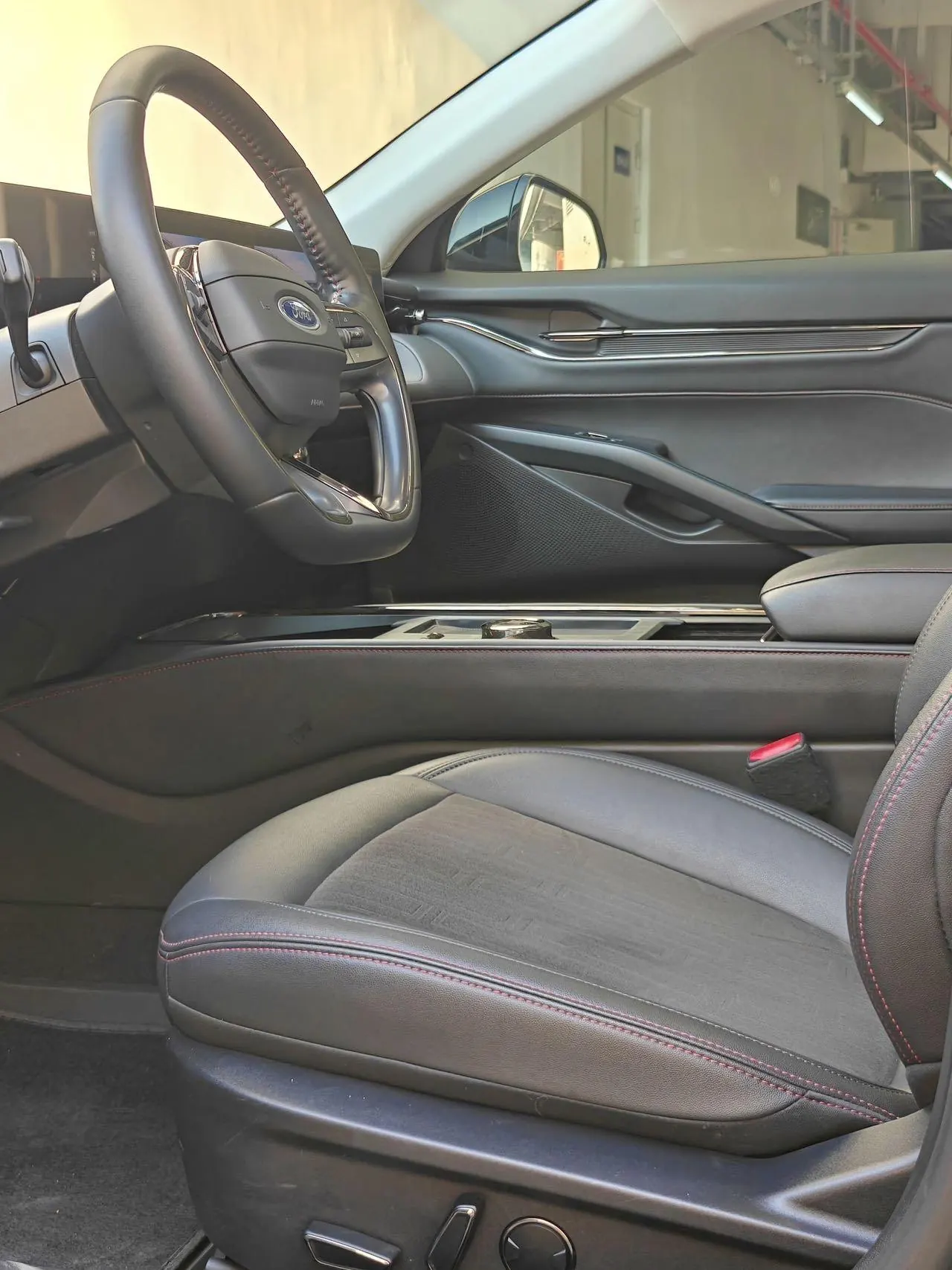Ford 2022 Mondeo 2.0T EcoBoost 245 Luxury (Modified) Automatic Gear 4
