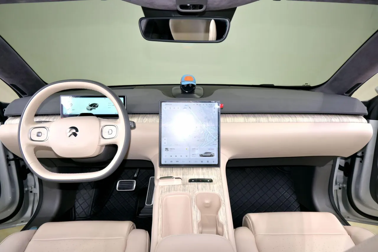 NIO 2021 ET 7 100kWh First Edition Automatic Gear 5