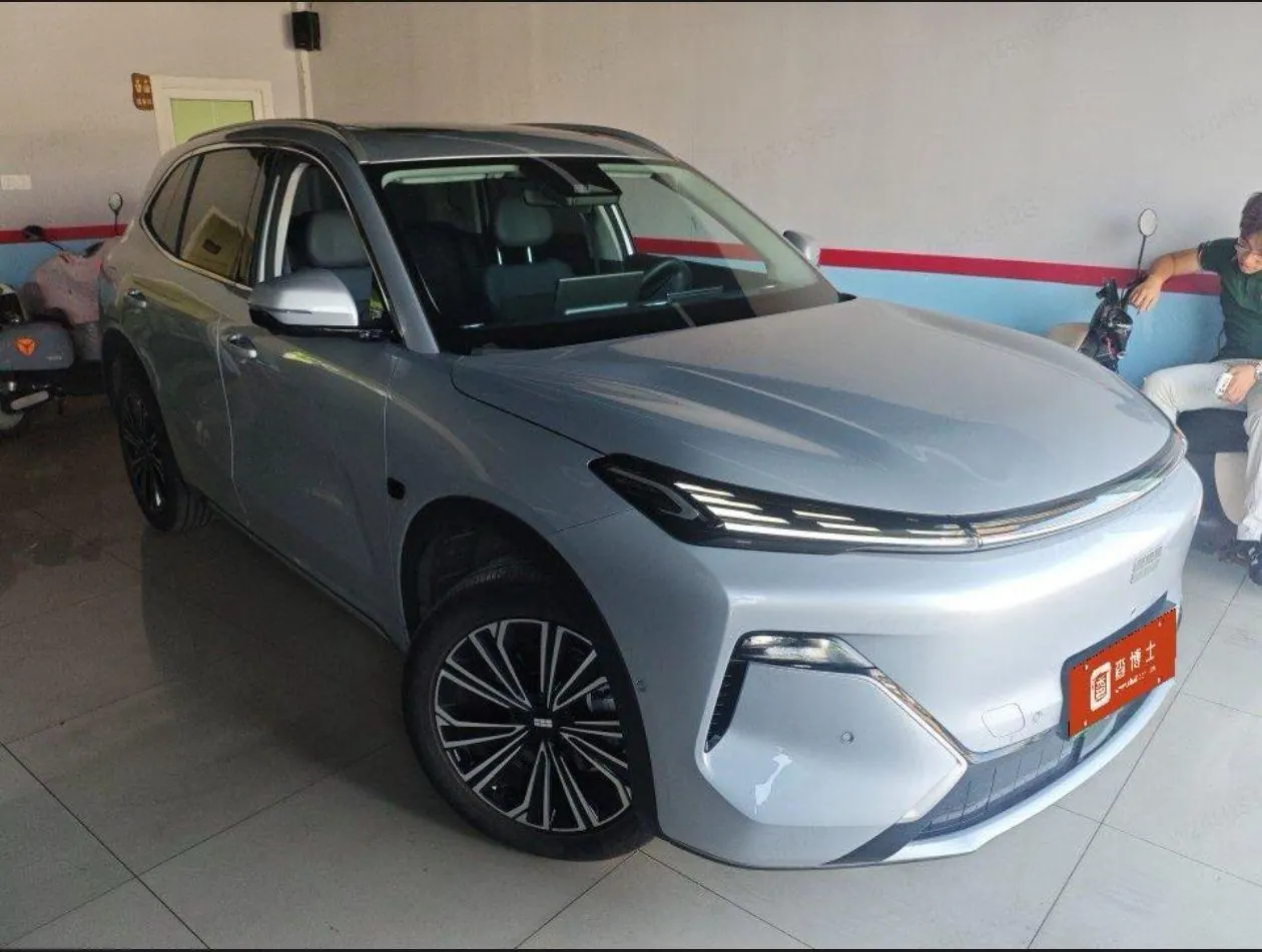Geely Galaxy 2026 Starship 7 EM-i 1.5 135km Starship Edition Automatic Gear 7