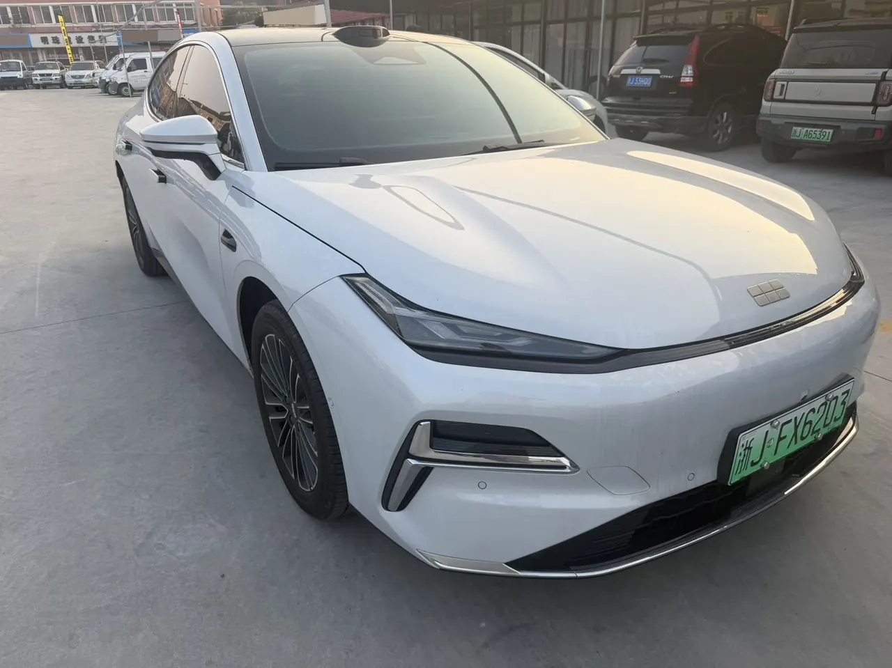 Geely Galaxy 2026 Xingyao 8 EM-i 1.5 Voyager Sailing Edition Automatic Gear 3