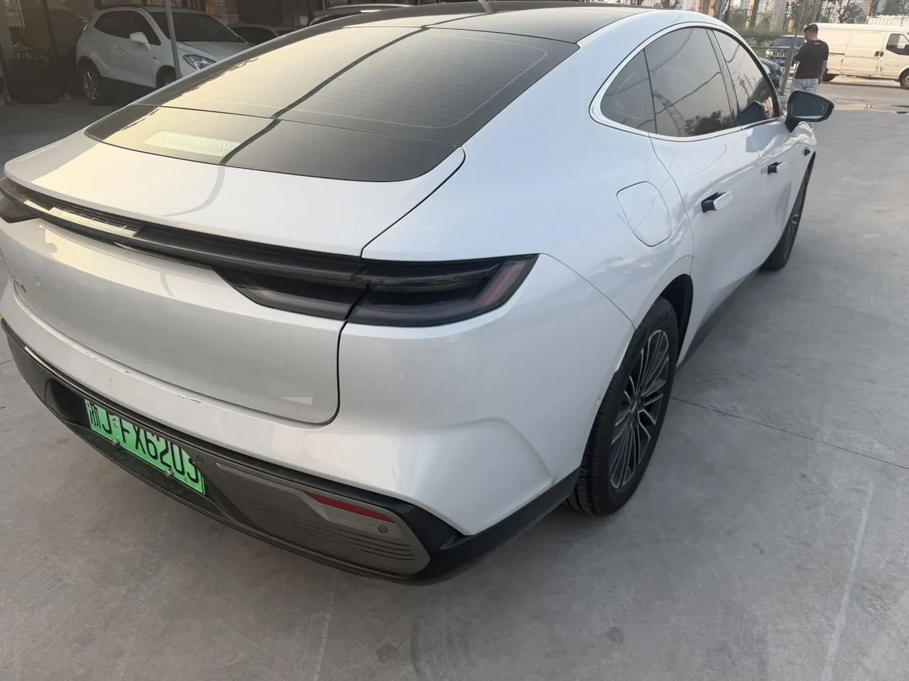 Geely Galaxy 2026 Xingyao 8 EM-i 1.5 Voyager Sailing Edition Automatic Gear 6