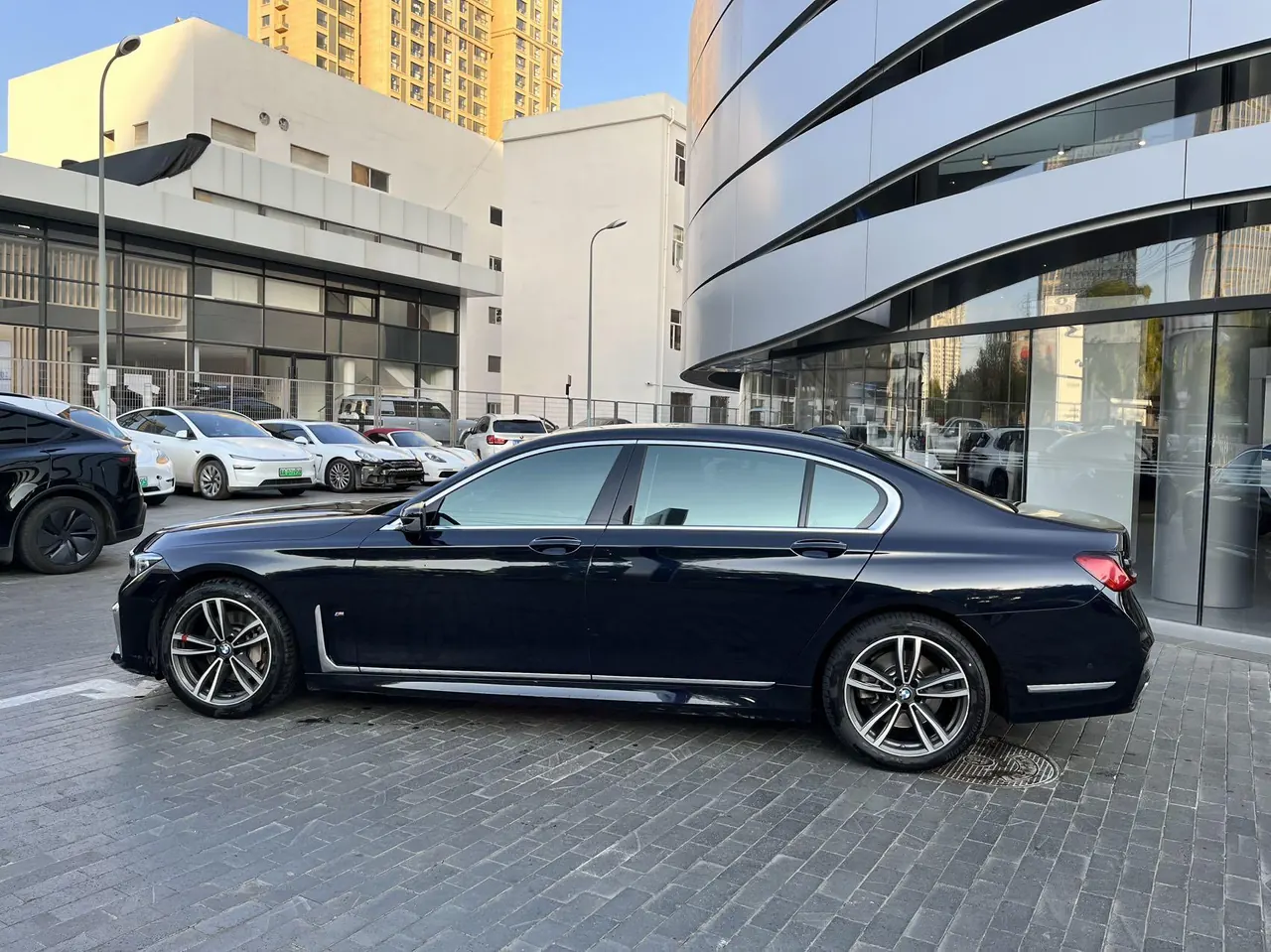 BMW 7 Series (Imported) 2021 730Li 2.0T M Sports Suit Automatic Gear 3