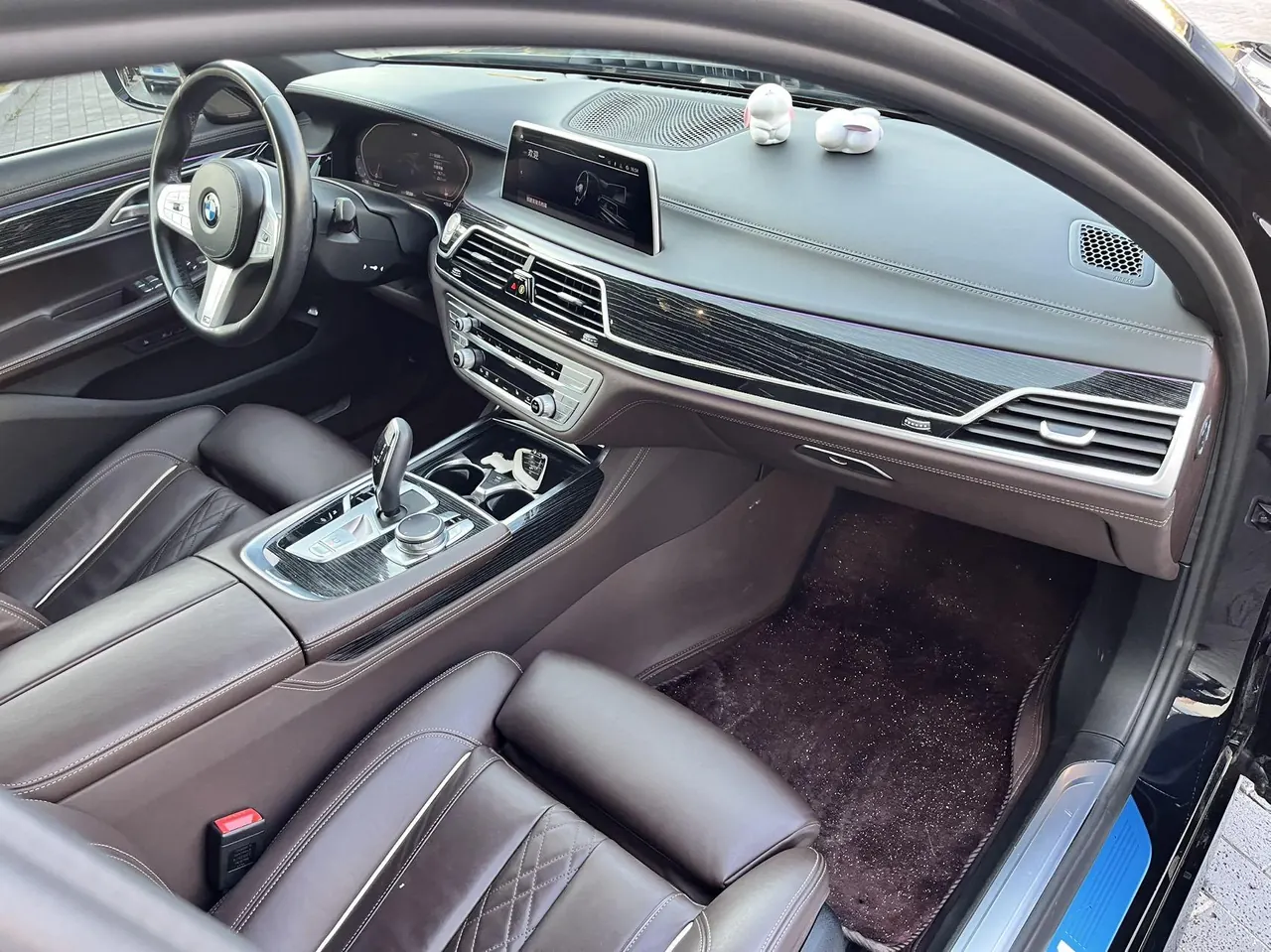 BMW 7 Series (Imported) 2021 730Li 2.0T M Sports Suit Automatic Gear 9