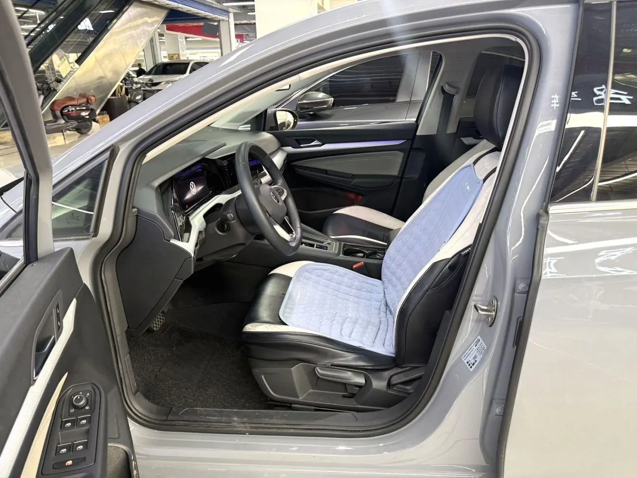 Volkswagen 2021 Golf 8 PRO 1.4TSI 280TSI Automatic 4