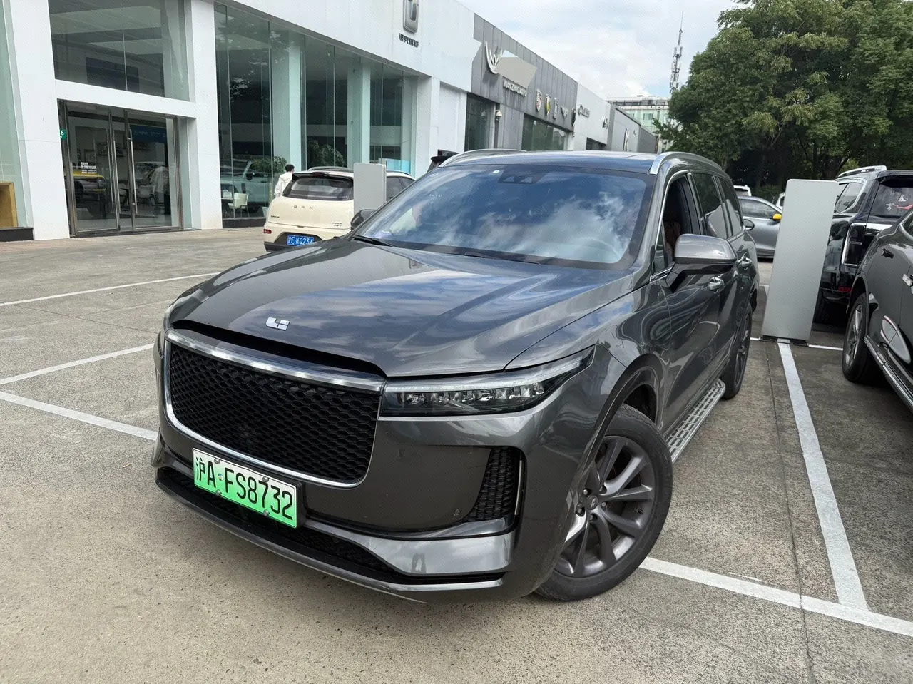 Открыть галерею: Li 2020 ONE 1.2T extended range 6-seat automatic gear
