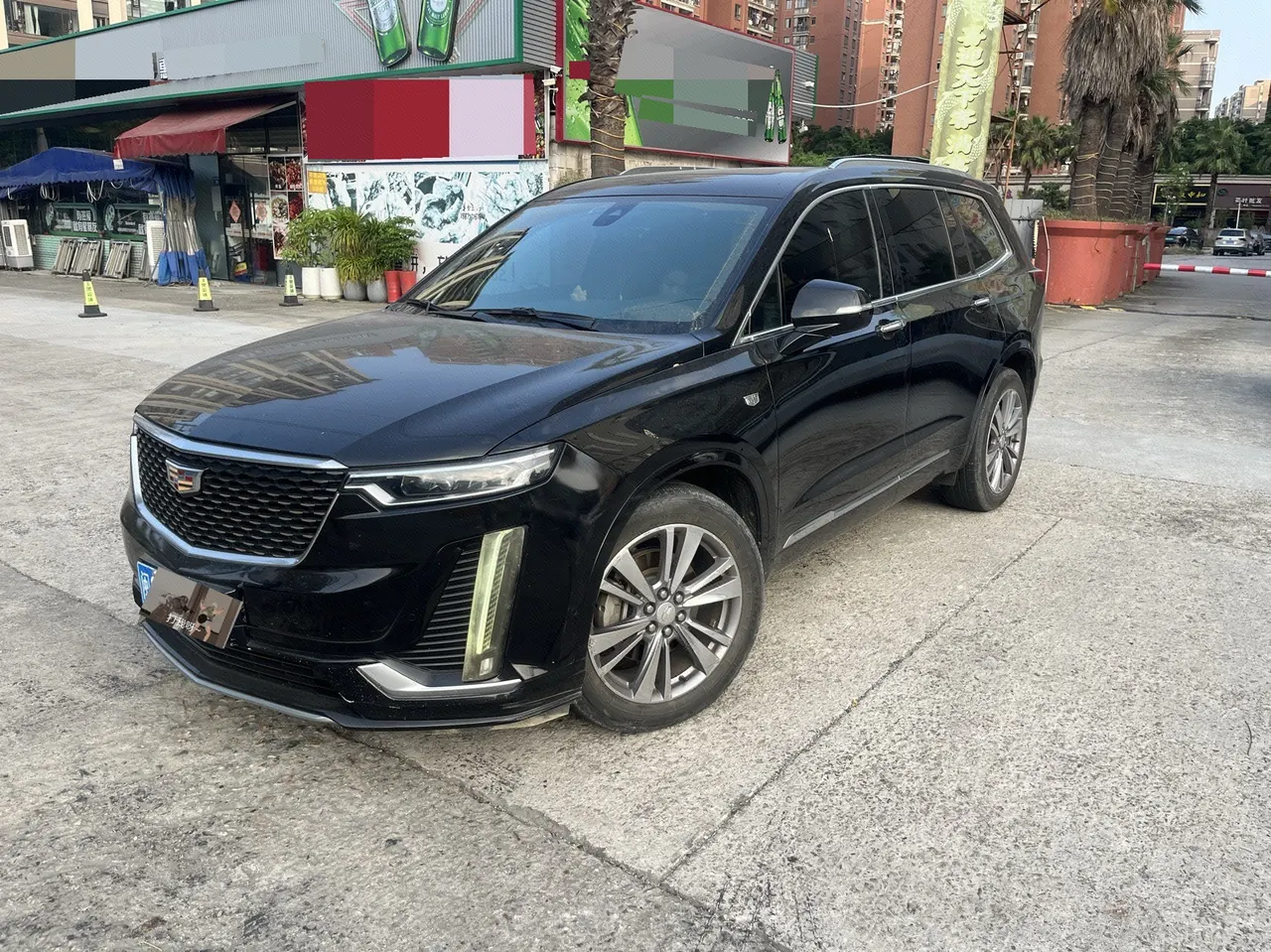 Cadillac 2020 XT6 2.0T 28T 7-seat four-wheel drive luxury automatic gear - View 1