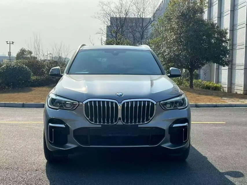 BMW 2022 X5 xDrive40Li 48V 3.0T M sports suit (modified) automatic gear 2