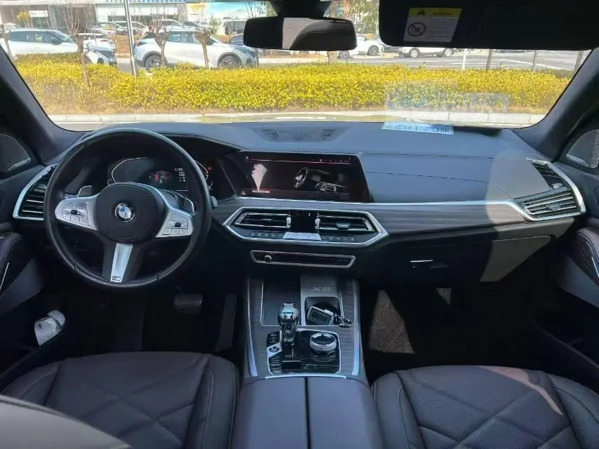 BMW 2022 X5 xDrive40Li 48V 3.0T M sports suit (modified) automatic gear 5
