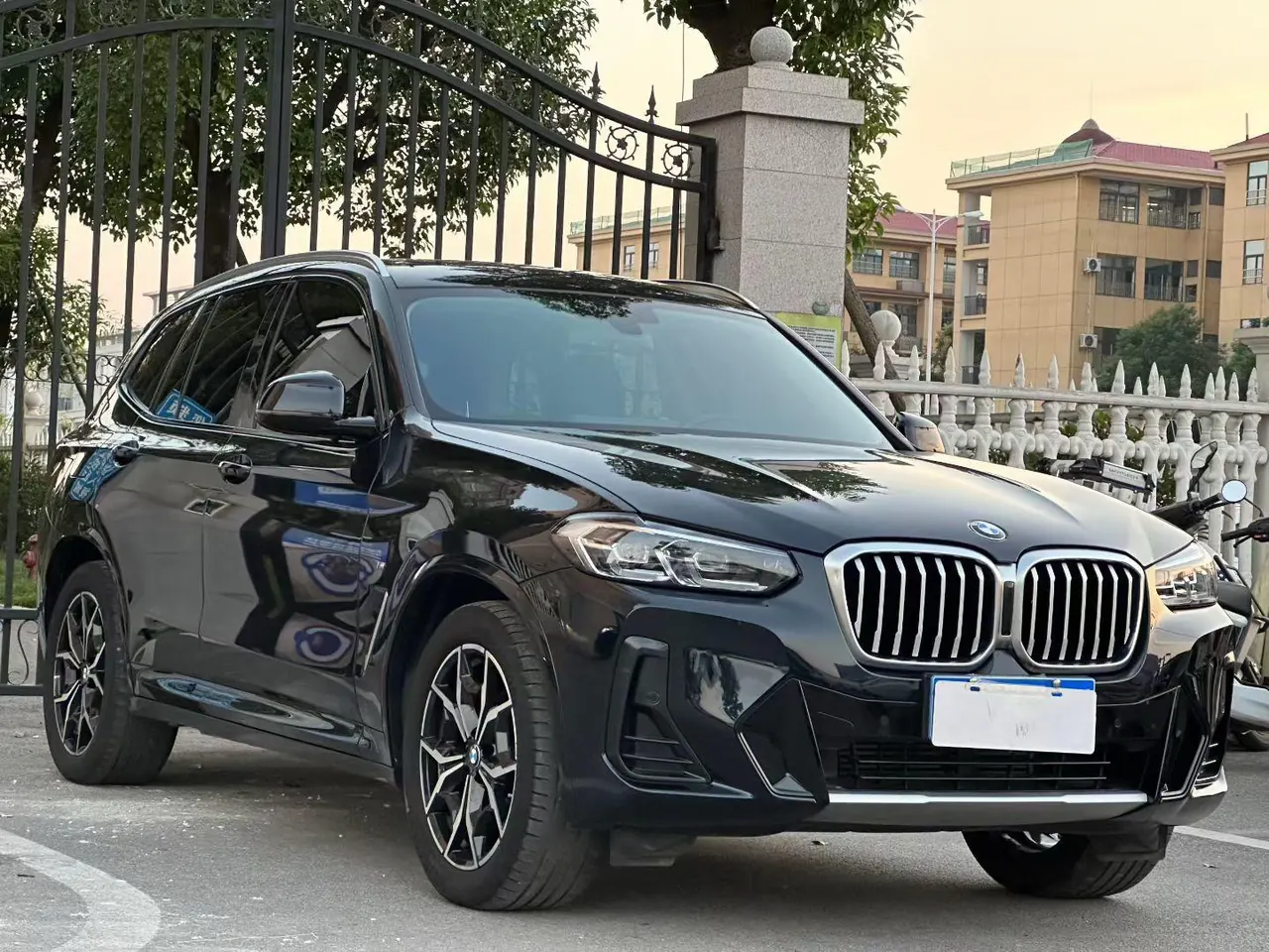 BMW 2023 X3 xDrive25i 2.0T M sports suit automatic gear 2
