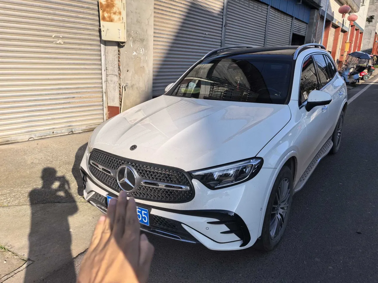 打开图片灯箱：Mercedes Benz 2024 GLC 300 L 4MATIC 48V 2.0T dynamic 7-seat automatic gear