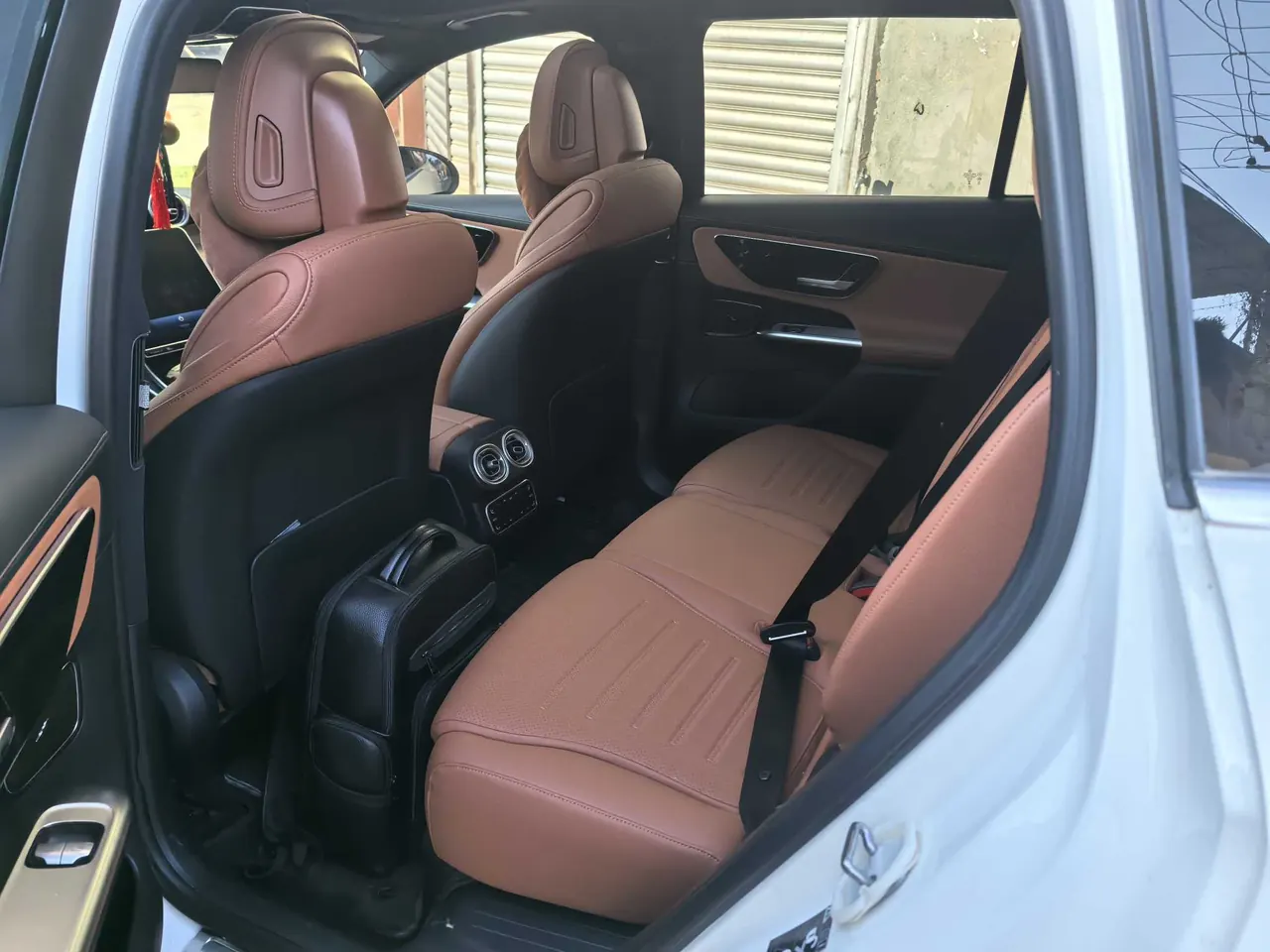 Mercedes Benz 2024 GLC 300 L 4MATIC 48V 2.0T dynamic 7-seat automatic gear 9