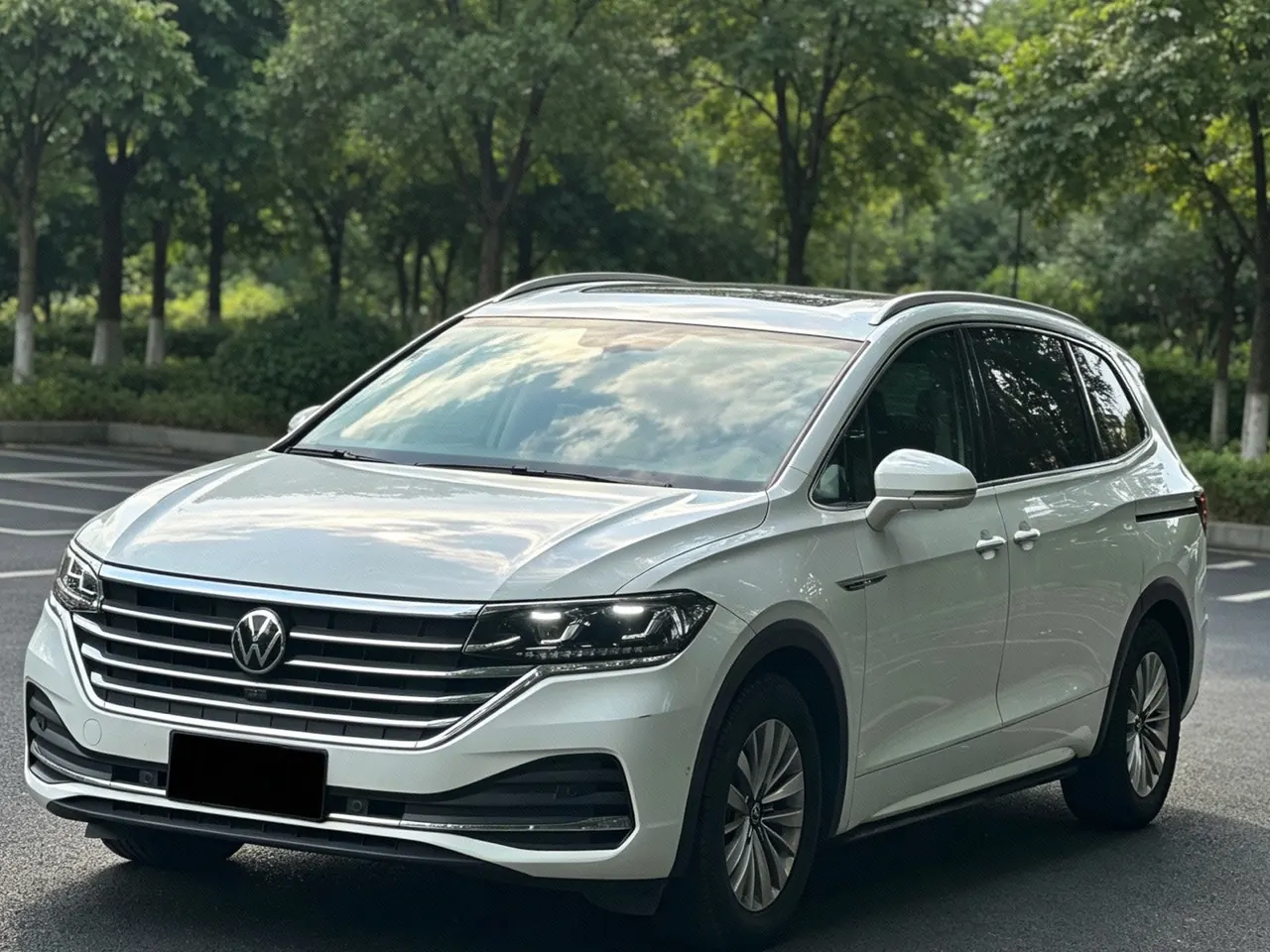 Open image lightbox: Volkswagen 2020 models of Wei ran (Viloran) 2.0TSI 330TSI business edition automatic gear