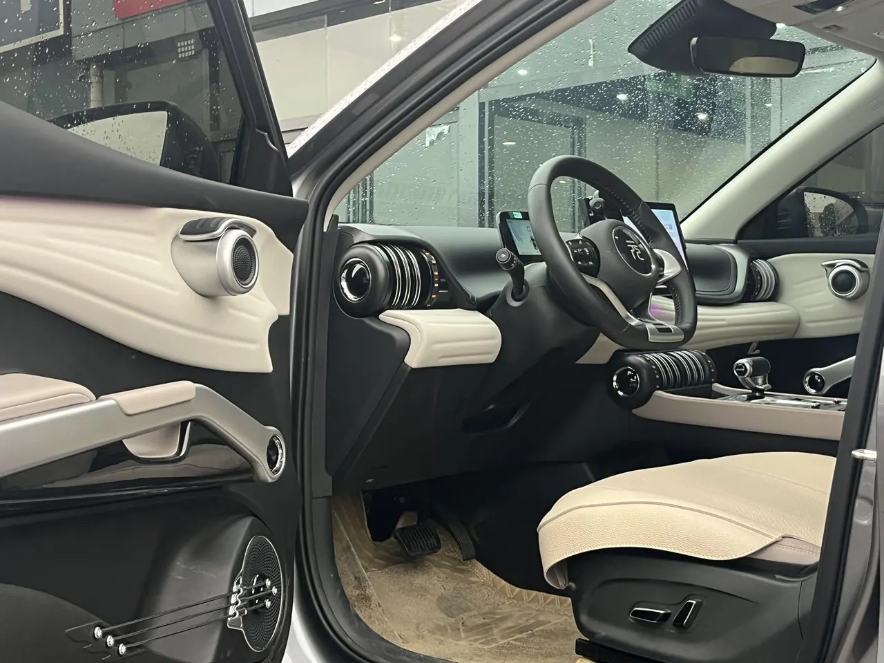 BYD Yuan PLUS 2024 Yuan PLUS Glory Edition 510KM Exceed Automatic Gear 3