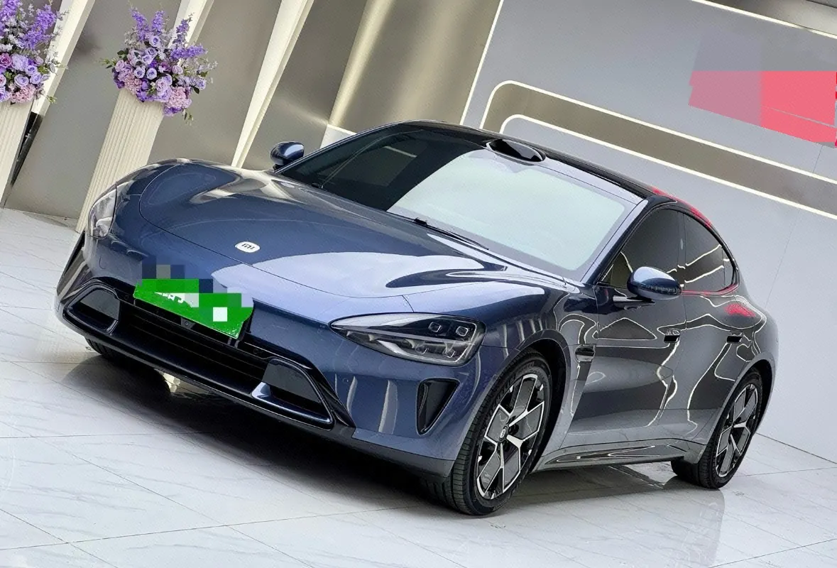 Открыть галерею: MI 2024 SU 7 830km Rear Drive Ultra Long Endurance High-end Smart Drive Pro Edition Automatic Gear