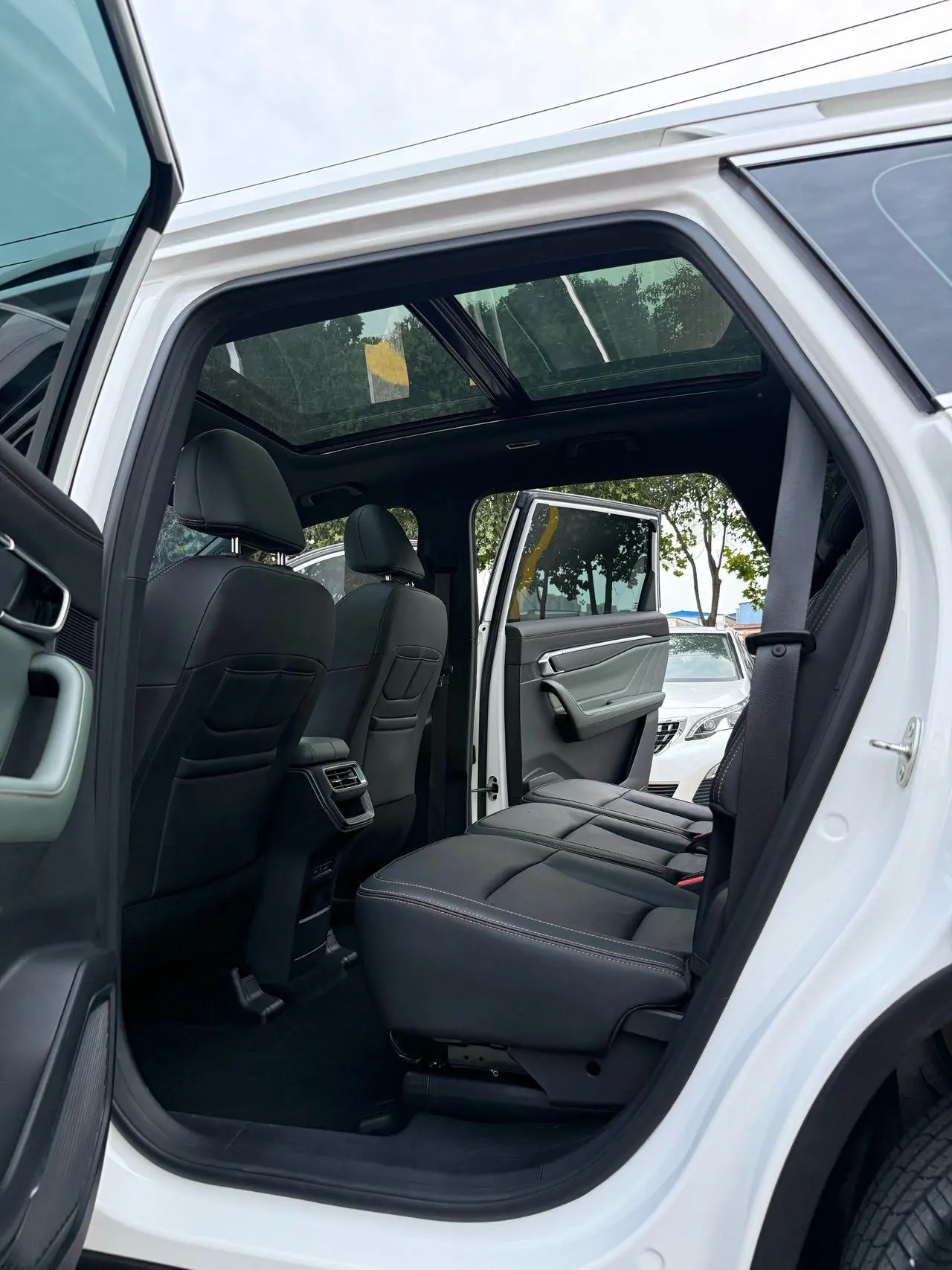 Geely 2023 Hao Yue L 2.0TD Honorable Automatic Transmission 5