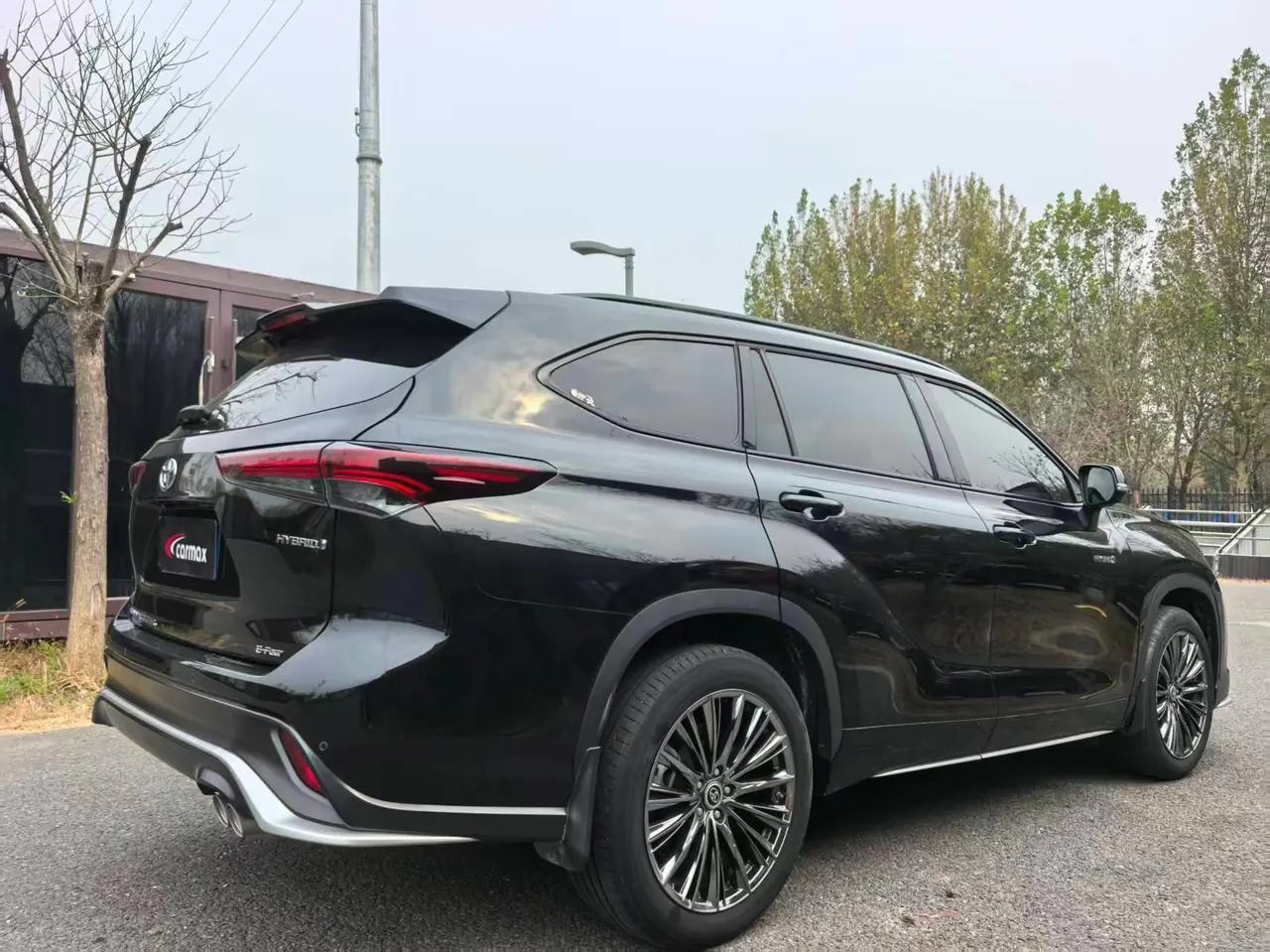 Toyota 2024 Crown Land Release HEV 2.5 Stepless Four-wheel Drive Premium Edition Automatic Gear 9