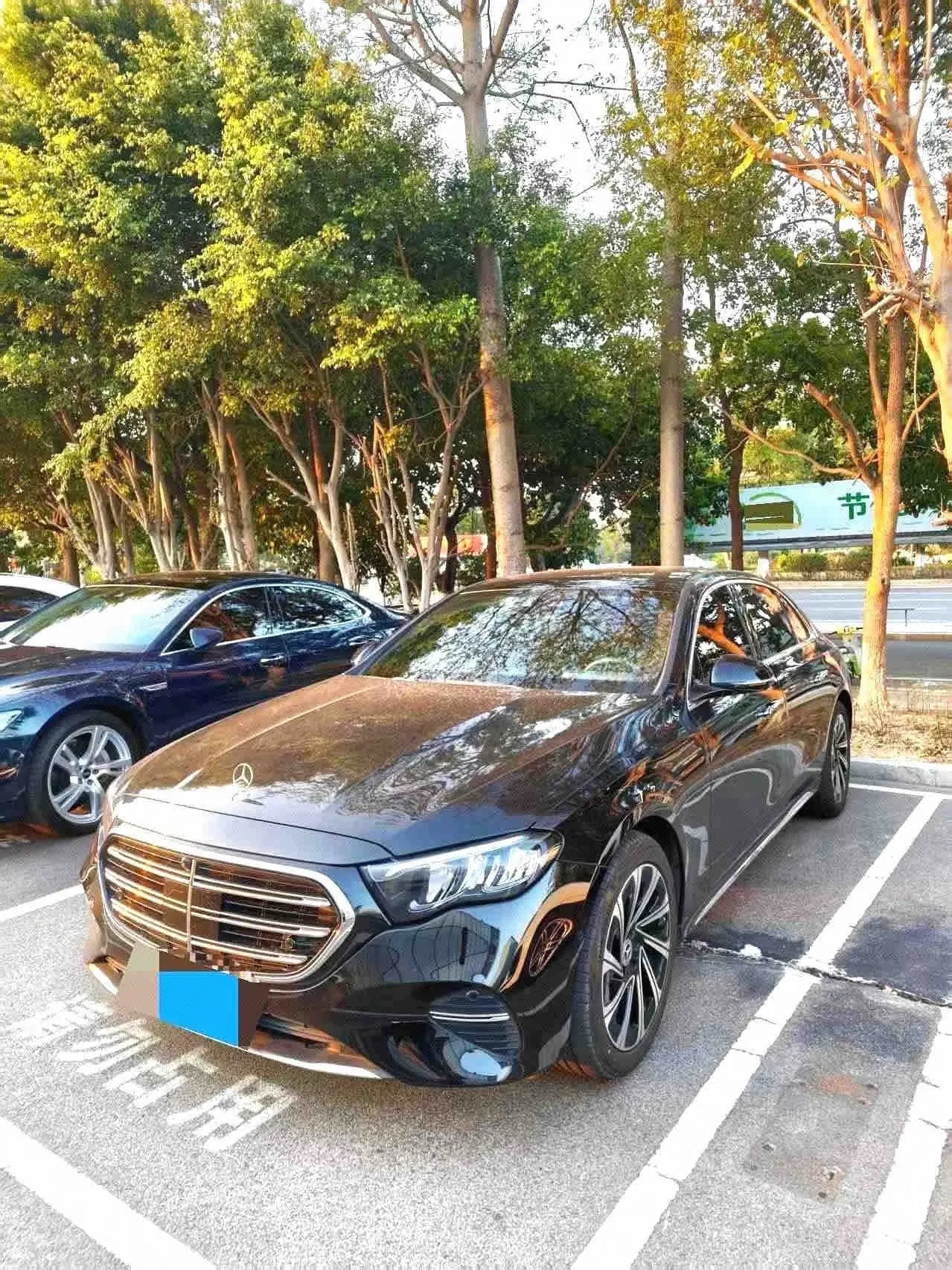 Open image lightbox: Mercedes Benz E Class 2024 E 300 L 48V 2.0T Luxury Automatic Gear