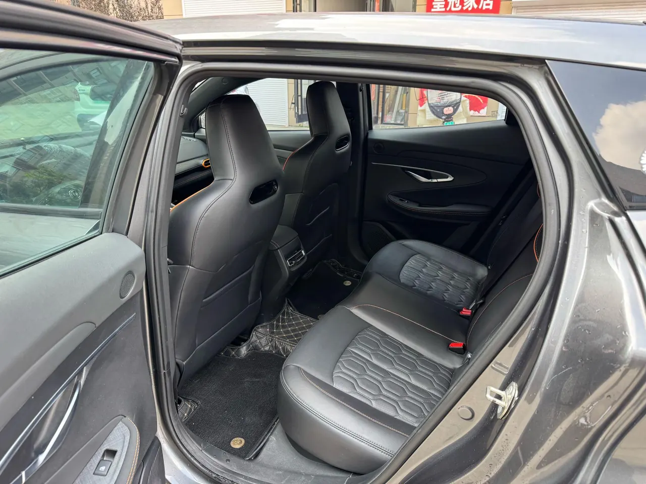 ChangAn 2022 UNI-T 1.5T honorable automatic gear 5