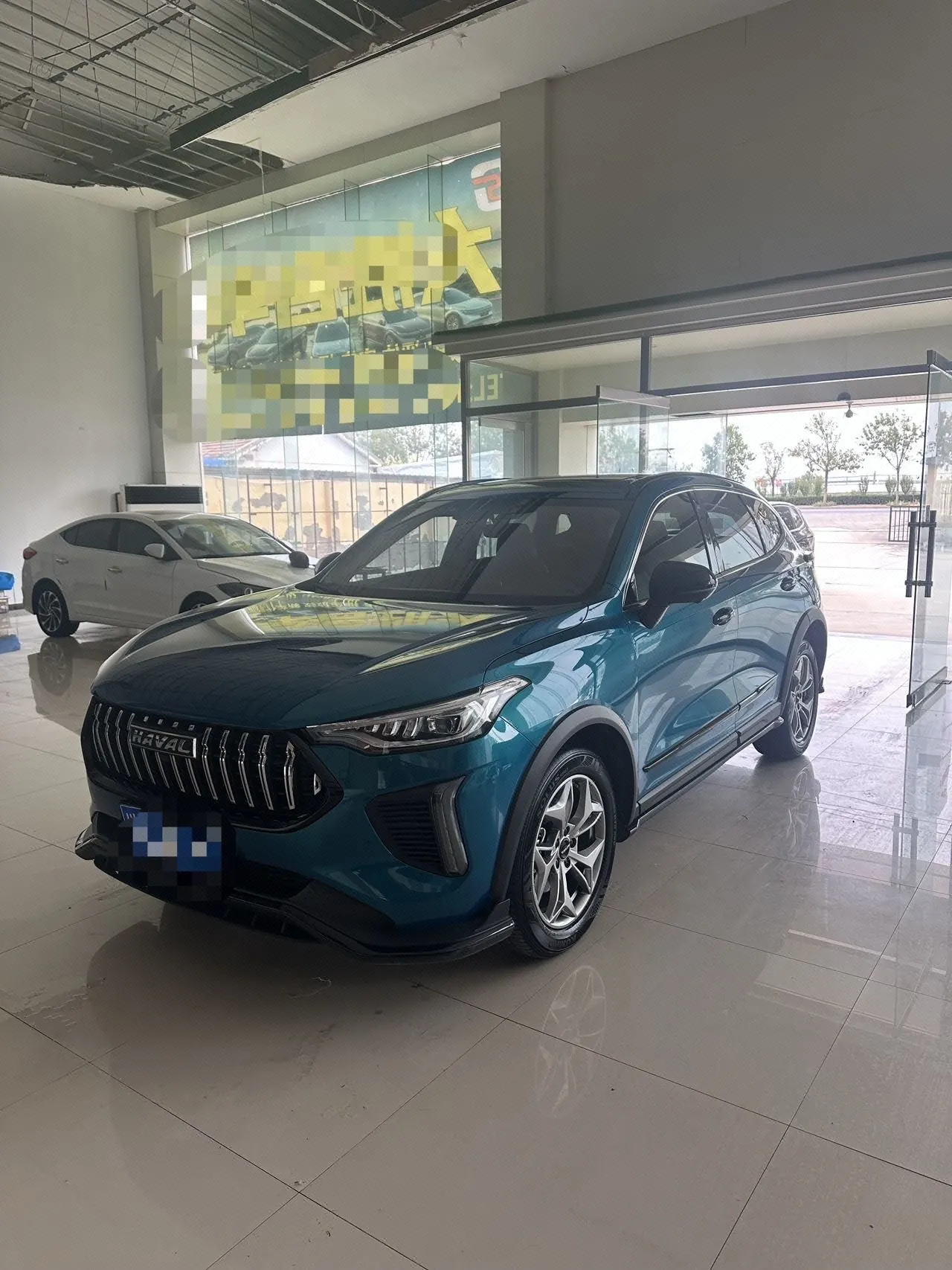Открыть галерею: Haval 2022 red rabbit 1.5T strength version copper rabbit automatic gear