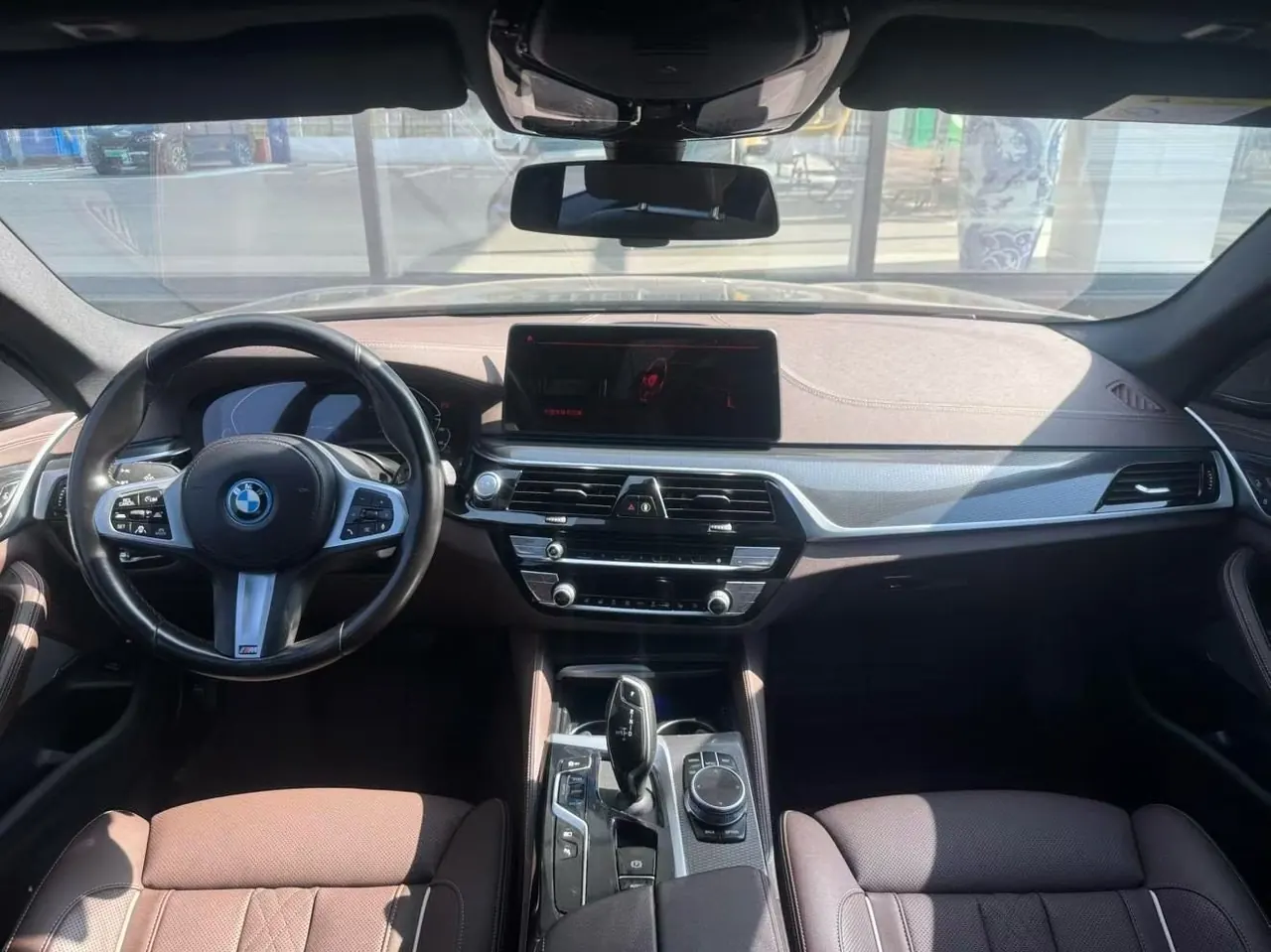 BMW 2024 i5 eDrive 35L M sports suit automatic gear 6