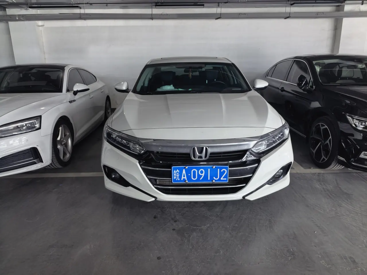 Honda 2022 10th Generation Accord 1.5T Stepless 260TURBO Deluxe Automatic Gear 2