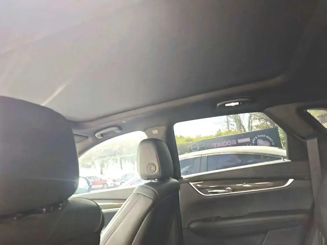 Cadillac 2022 XT5 48V 2.0T 4-wheel drive luxury (hummingbird version) automatic gear 8