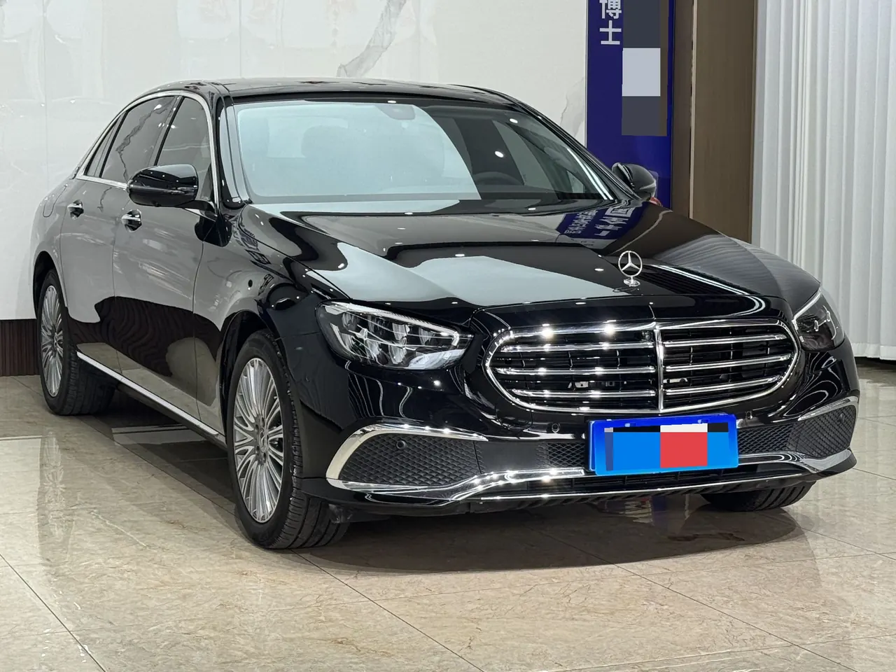 Mercedes Benz E Class 2022 E 300 L 2.0T Fashion (Change 2) Automatic Gear 3