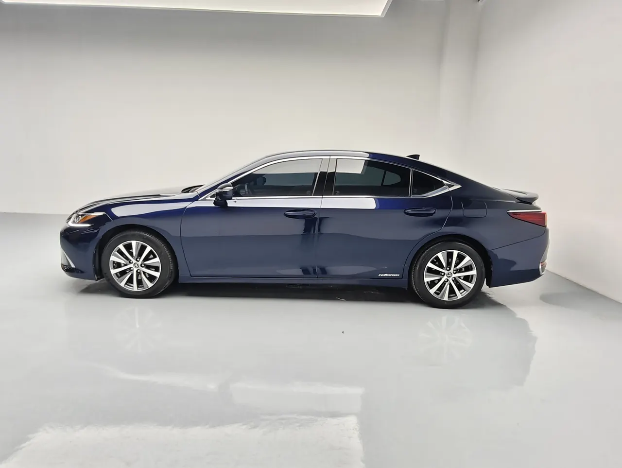 Lexus ES (Imported) 2020 ES300h 2.5 Stepless Excellence Edition Automatic Gear 7