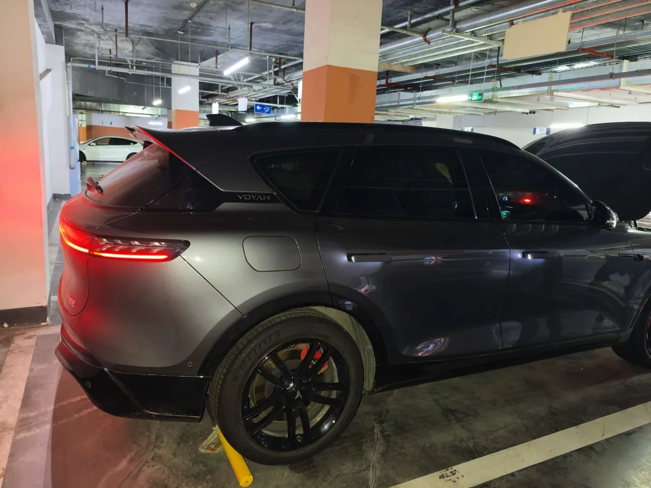 Voyah 2025 FREE 318 318km Rear Drive Tour Edition Automatic Gear 9