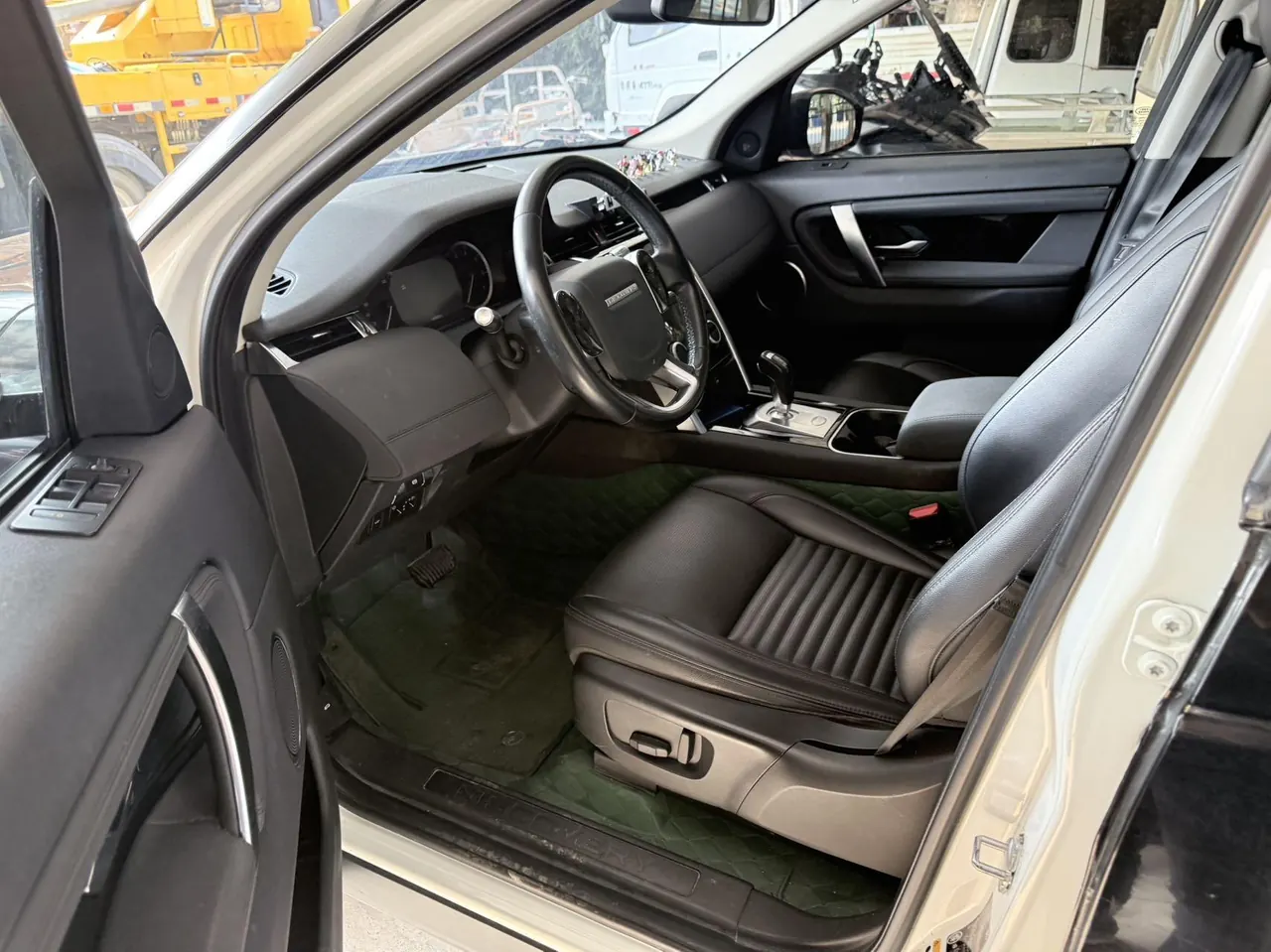 Land Rover 2020 Discovery Sports Edition 48V 2.0T 200PS Home Edition Automatic Gear 3