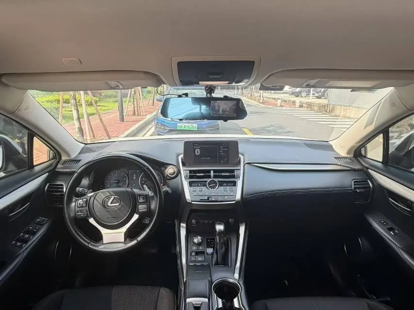 Lexus NX (Imported) 2020 NX200 2.0 Stepless Front Edition Automatic Gear 5